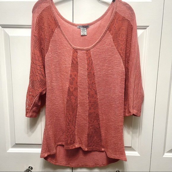 Charlotte Russe Tops - 3/15 💚 Light-weight coral knit with crochet lace panels